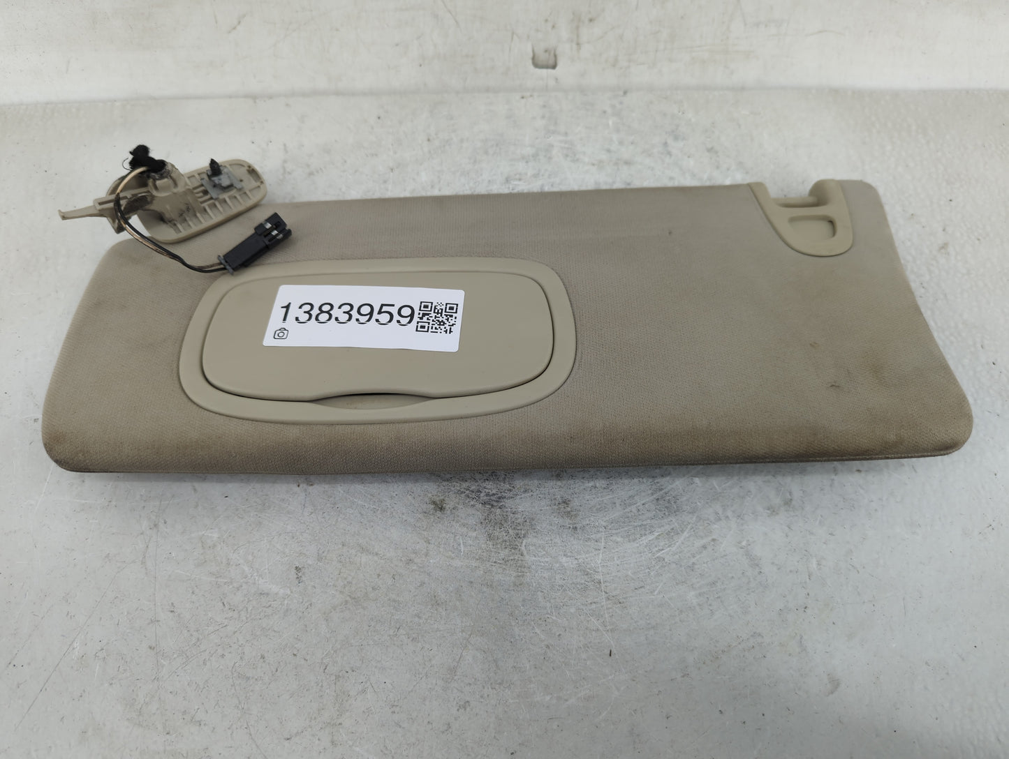 2013-2014 Dodge Dart Sun Visor Shade Replacement Passenger Right Mirror Fits Fits 2013 2014 OEM Used Auto Parts - Oemusedaut