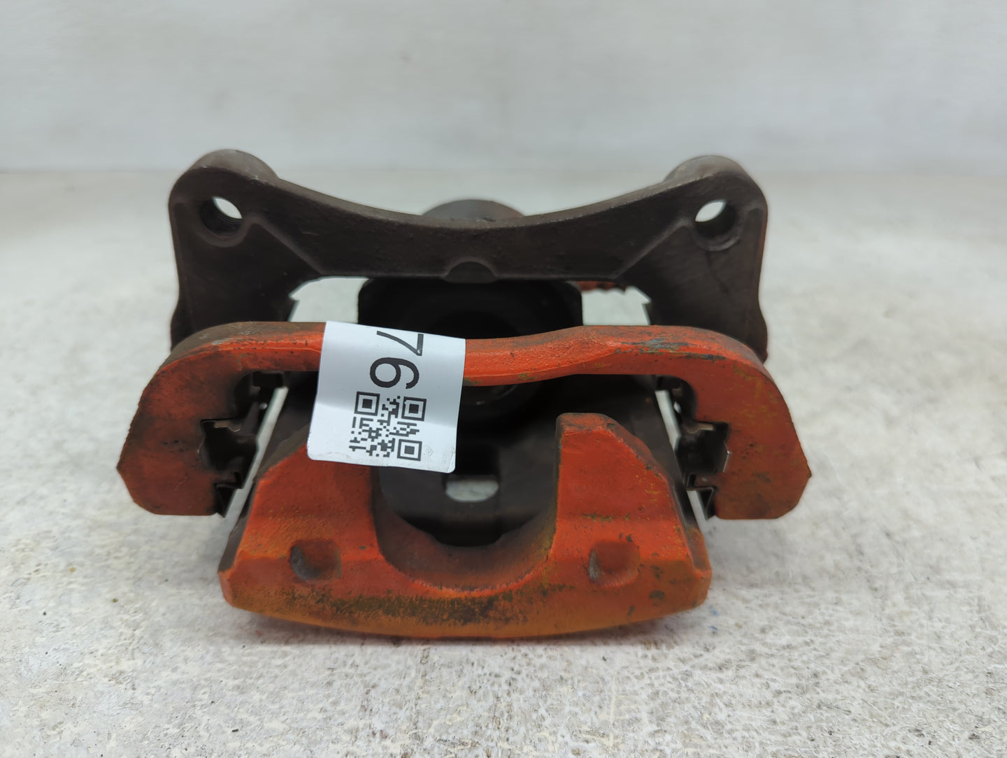 2013-2015 Dodge Dart Front Driver Left Brake Caliper 1398576 - Oemusedautoparts1.com