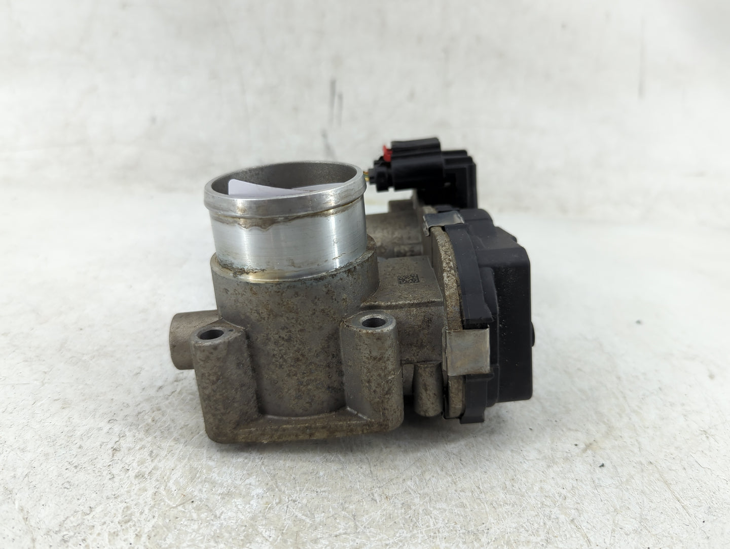 2013-2016 Dodge Dart Throttle Body P/N:04892945AA Fits Fits 2013 2014 2015 2016 2017 OEM Used Auto Parts - Oemusedautoparts1