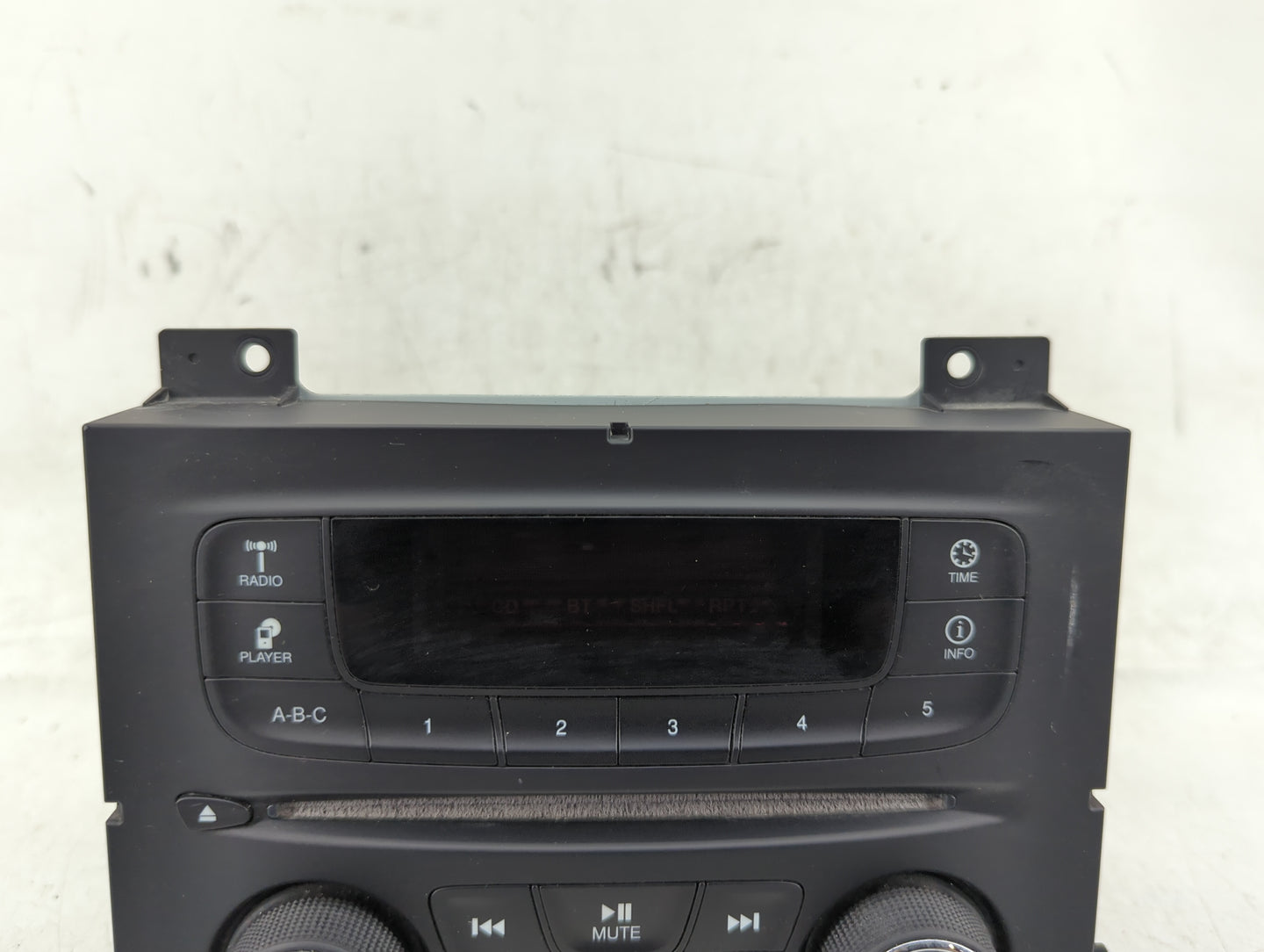 2013-2014 Dodge Dart Radio AM FM Cd Player Receiver Replacement P/N:04692355AF Fits Fits 2013 2014 OEM Used Auto Parts - Oem