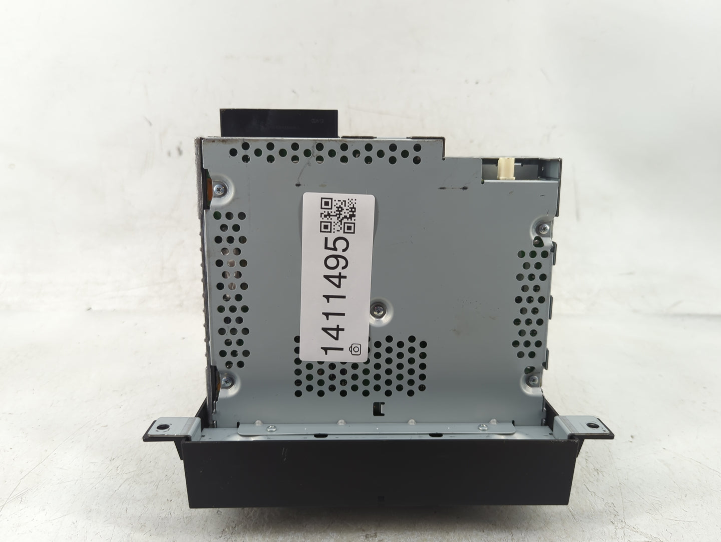 2013-2014 Dodge Dart Radio AM FM Cd Player Receiver Replacement P/N:04692355AF Fits Fits 2013 2014 OEM Used Auto Parts - Oem