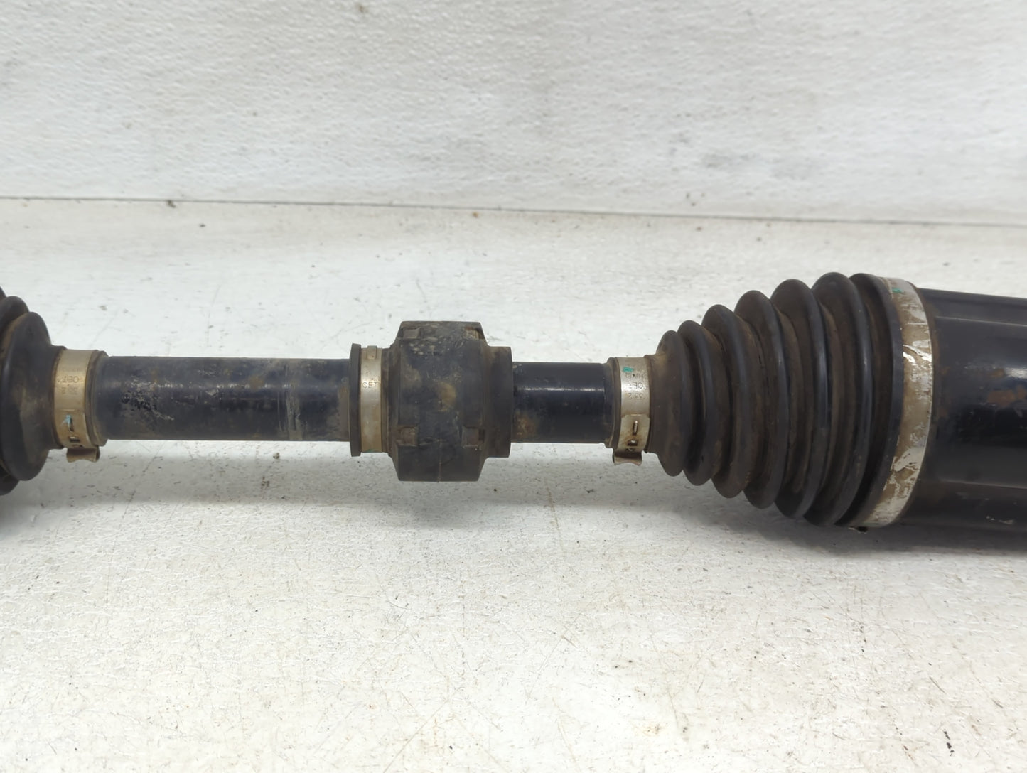 2013-2016 Dodge Dart Axle Shaft Front Passenger Cv C/v - Oemusedautoparts1.com