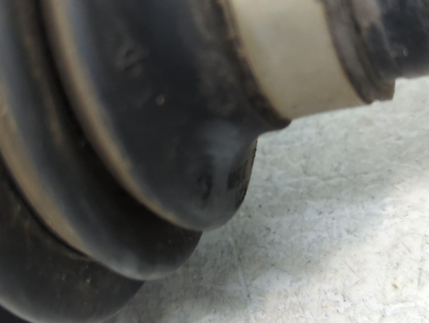 2013-2016 Dodge Dart Axle Shaft Front Passenger Cv C/v - Oemusedautoparts1.com