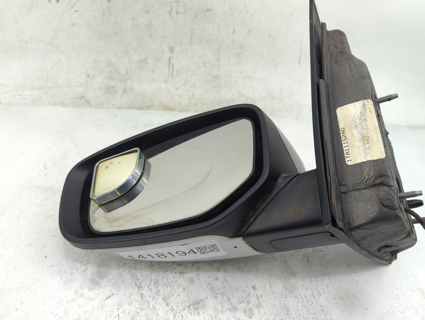 2013-2016 Dodge Dart Driver Side View Mirror - Left Door Mirror OEM Used - Oemusedautoparts1.com