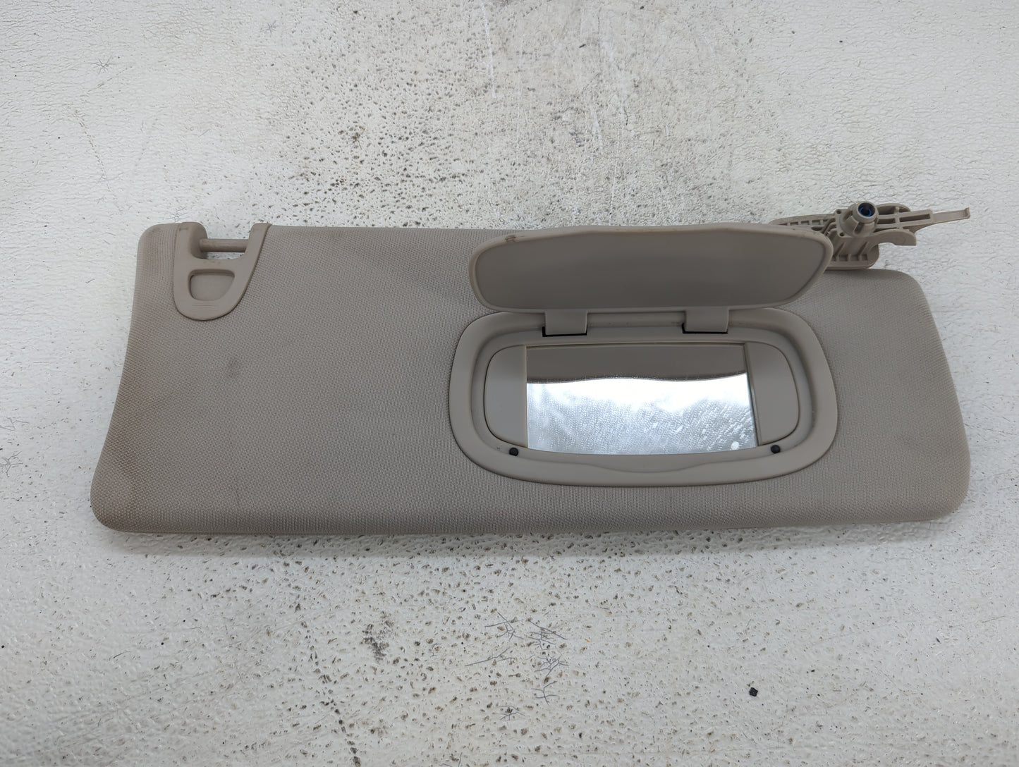 2013-2014 Dodge Dart Sun Visor Shade Replacement Passenger Right Mirror Fits Fits 2013 2014 OEM Used Auto Parts - Oemusedaut