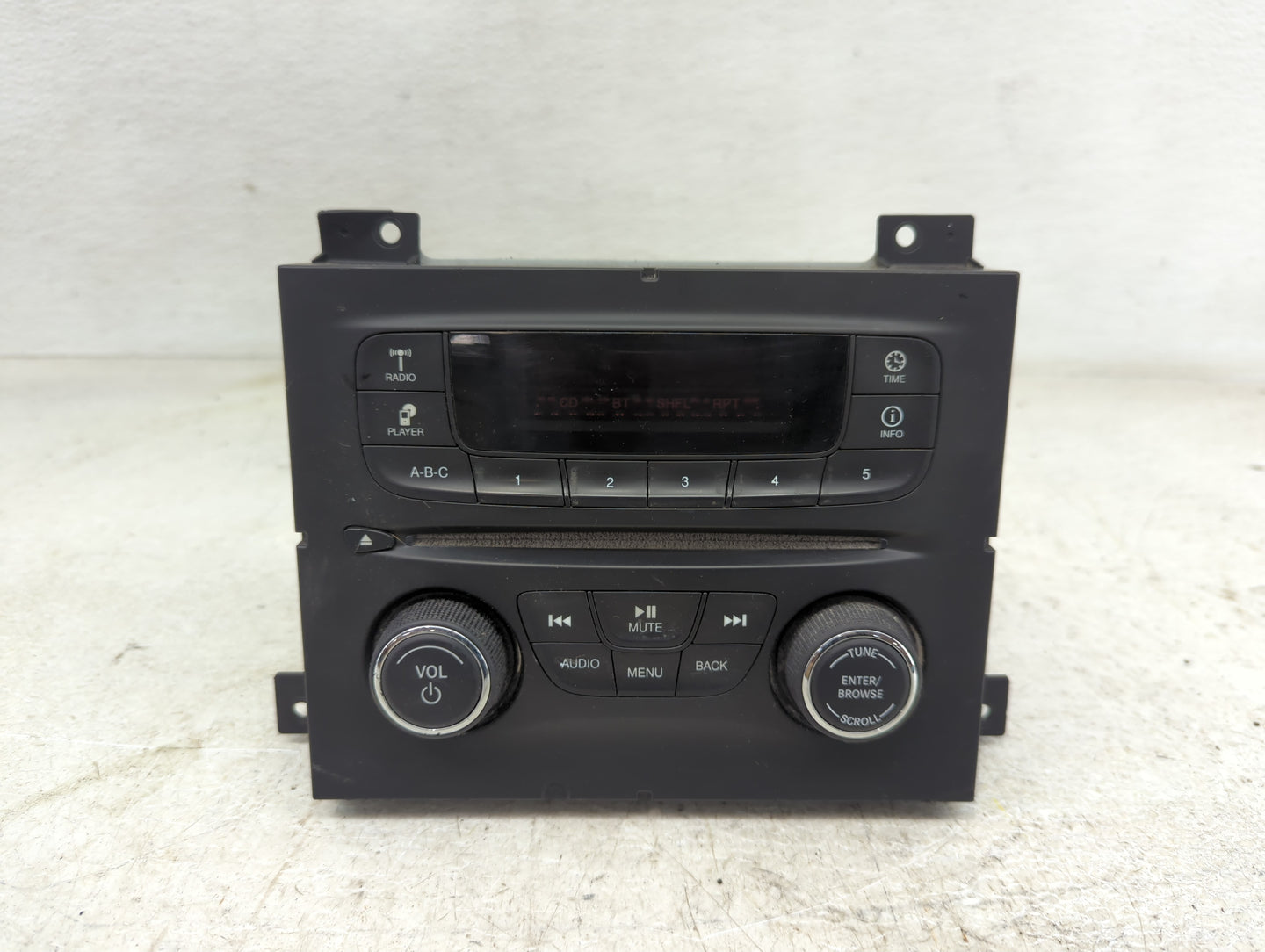 2013-2014 Dodge Dart Radio AM FM Cd Player Receiver Replacement P/N:04692355AF Fits Fits 2013 2014 OEM Used Auto Parts - Oem