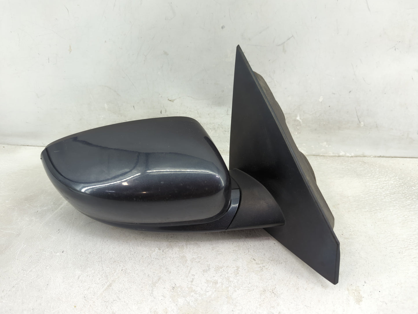 2013-2016 Dodge Dart Passenger Side View Mirror - Right Door Mirror OEM Used - Oemusedautoparts1.com