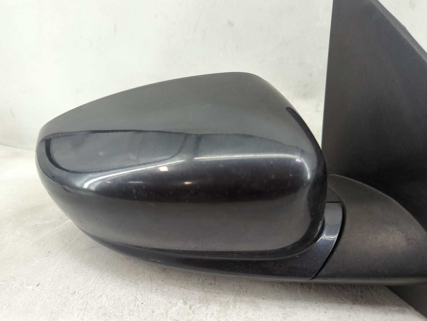 2013-2016 Dodge Dart Passenger Side View Mirror - Right Door Mirror OEM Used - Oemusedautoparts1.com