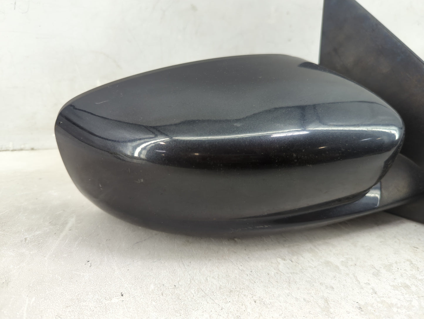 2013-2016 Dodge Dart Passenger Side View Mirror - Right Door Mirror OEM Used - Oemusedautoparts1.com