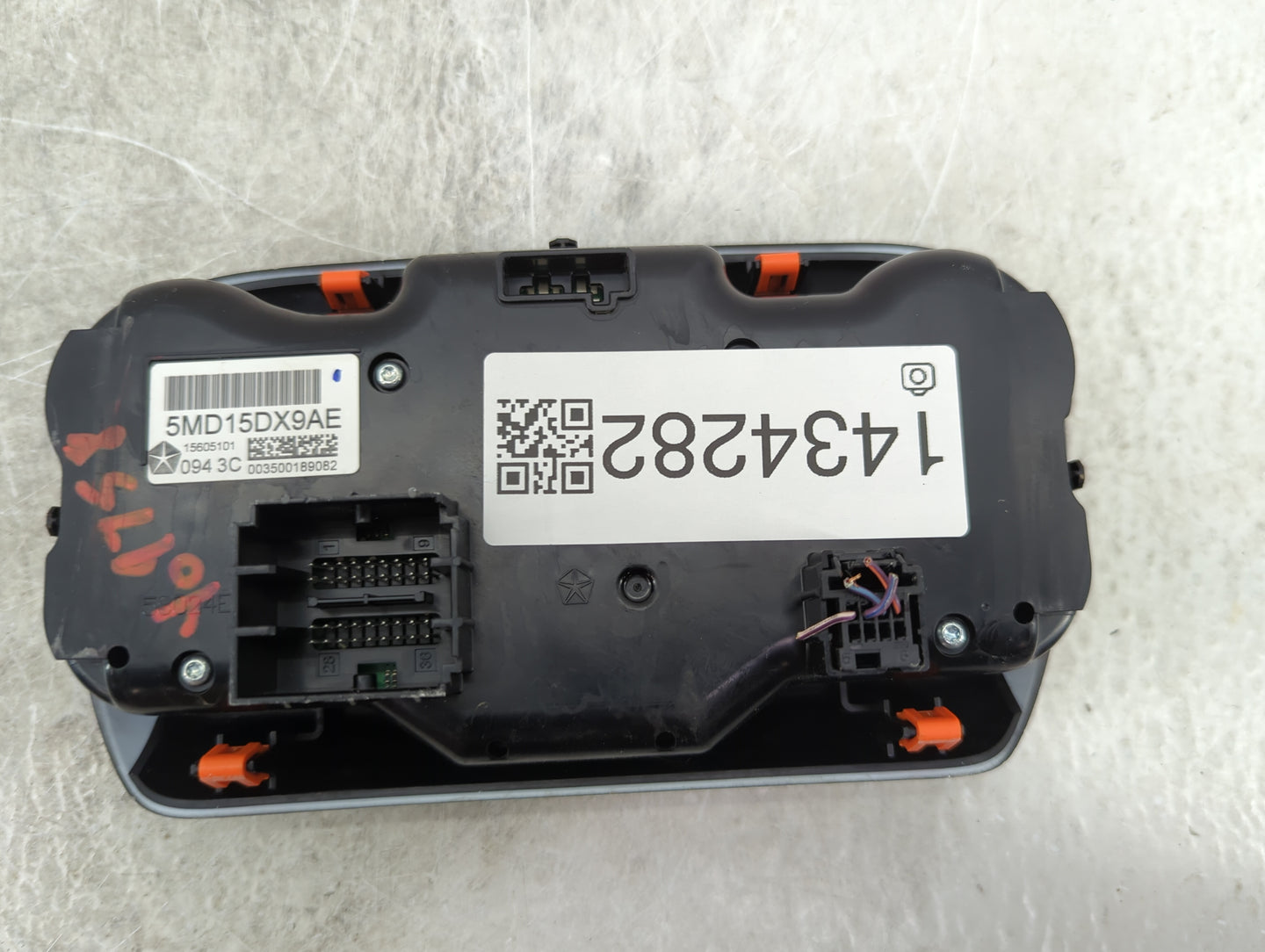 2013-2016 Dodge Dart Climate Control Module Temperature AC/Heater Replacement P/N:5MD15DX9AE 15605101 Fits OEM Used Auto Par