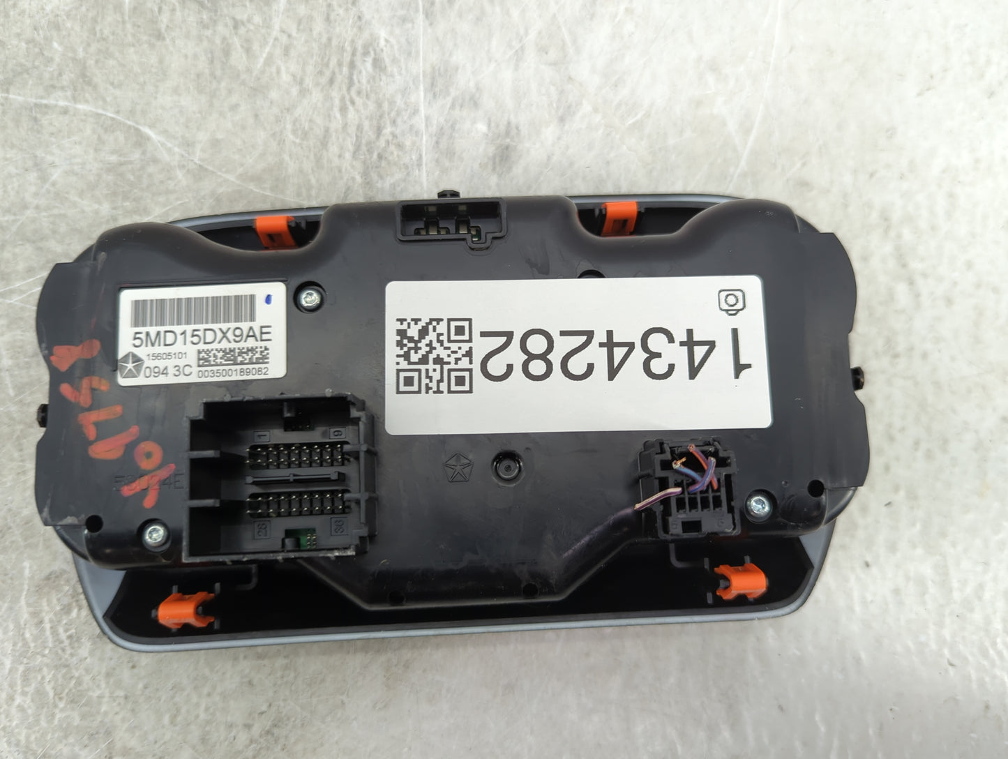 2013-2016 Dodge Dart Climate Control Module Temperature AC/Heater Replacement P/N:5MD15DX9AE 15605101 Fits OEM Used Auto Par