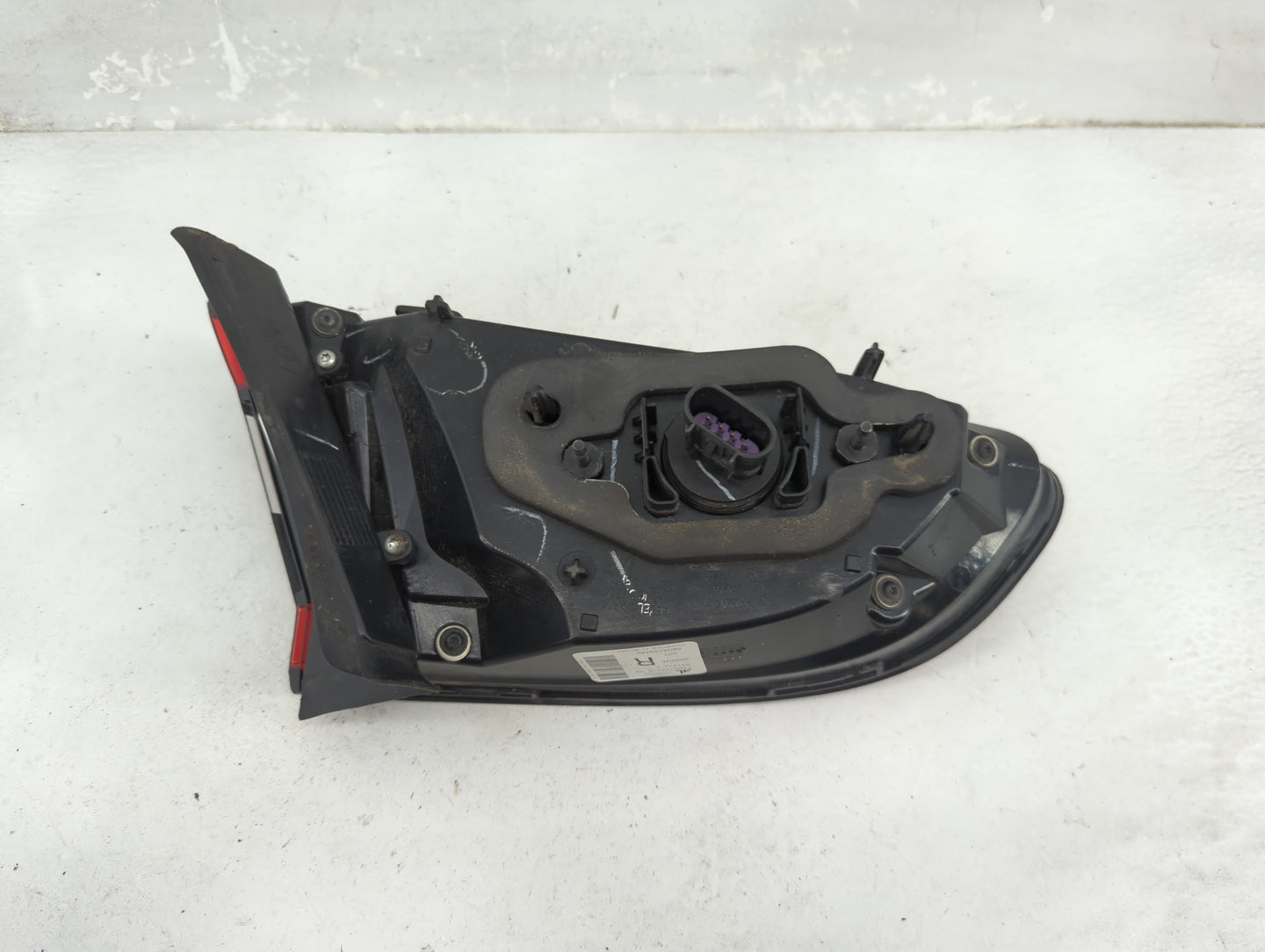 2013-2016 Dodge Dart Tail Light Assembly Passenger Right OEM P/N:F00HTC4016 68081394AE Fits Fits 2013 2014 2015 2016 OEM Use