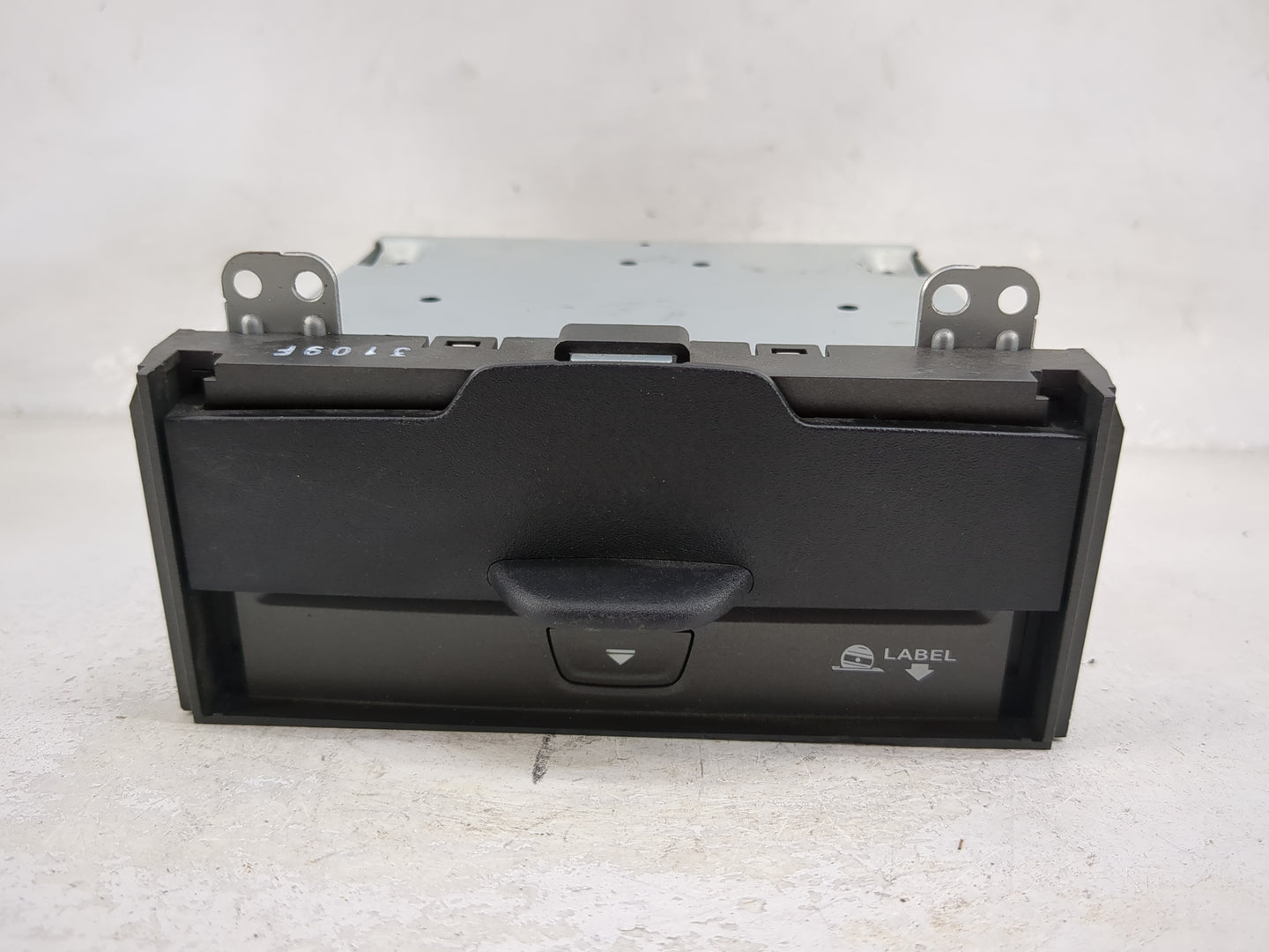 2013-2016 Dodge Dart Radio AM FM Cd Player Receiver Replacement P/N:P05091057AD 005315710B Fits Fits 2013 2014 2015 2016 OEM