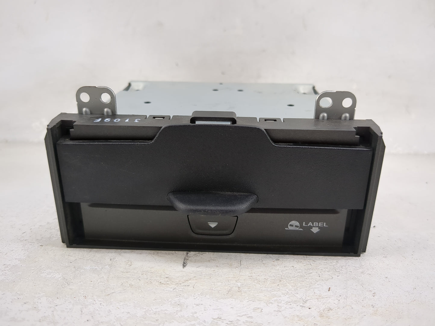 2013-2016 Dodge Dart Radio AM FM Cd Player Receiver Replacement P/N:P05091057AD 005315710B Fits Fits 2013 2014 2015 2016 OEM