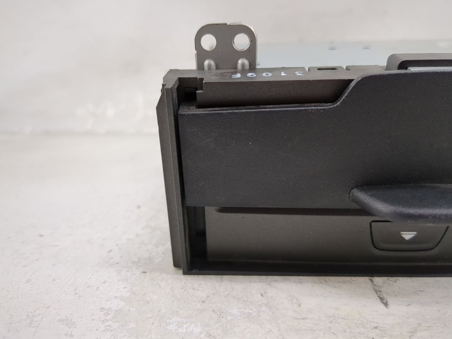 2013-2016 Dodge Dart Radio AM FM Cd Player Receiver Replacement P/N:P05091057AD 005315710B Fits Fits 2013 2014 2015 2016 OEM