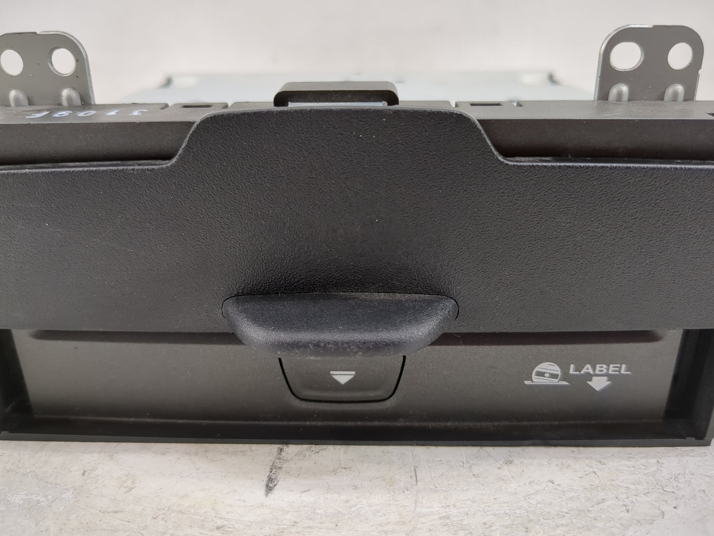 2013-2016 Dodge Dart Radio AM FM Cd Player Receiver Replacement P/N:P05091057AD 005315710B Fits Fits 2013 2014 2015 2016 OEM