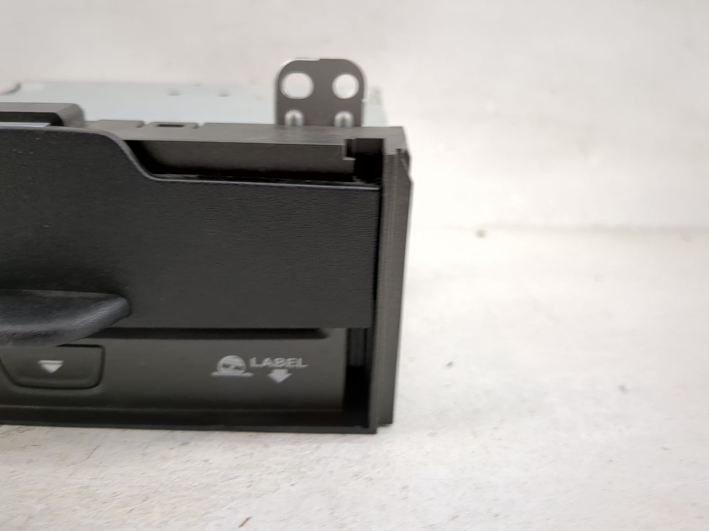 2013-2016 Dodge Dart Radio AM FM Cd Player Receiver Replacement P/N:P05091057AD 005315710B Fits Fits 2013 2014 2015 2016 OEM