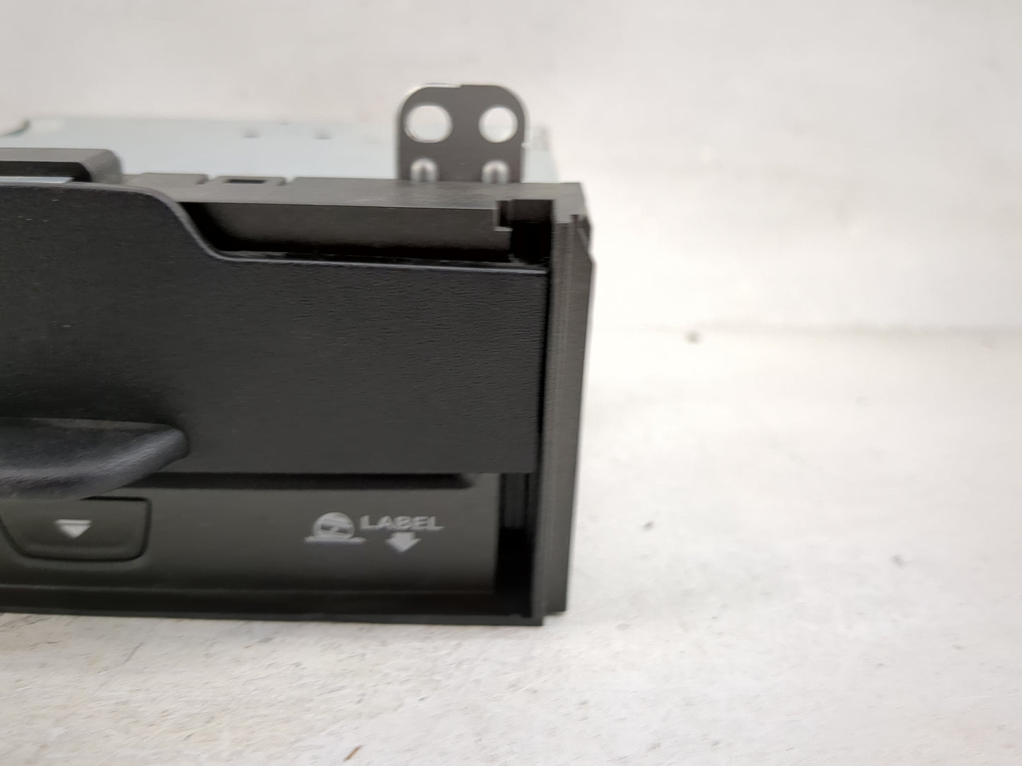 2013-2016 Dodge Dart Radio AM FM Cd Player Receiver Replacement P/N:P05091057AD 005315710B Fits Fits 2013 2014 2015 2016 OEM