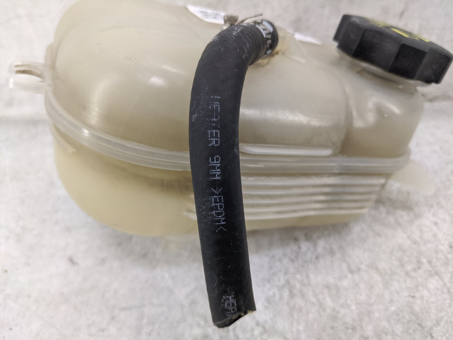 2013-2016 Dodge Dart Radiator Coolant Overflow Expansion Tank Bottle 1477208 - Oemusedautoparts1.com