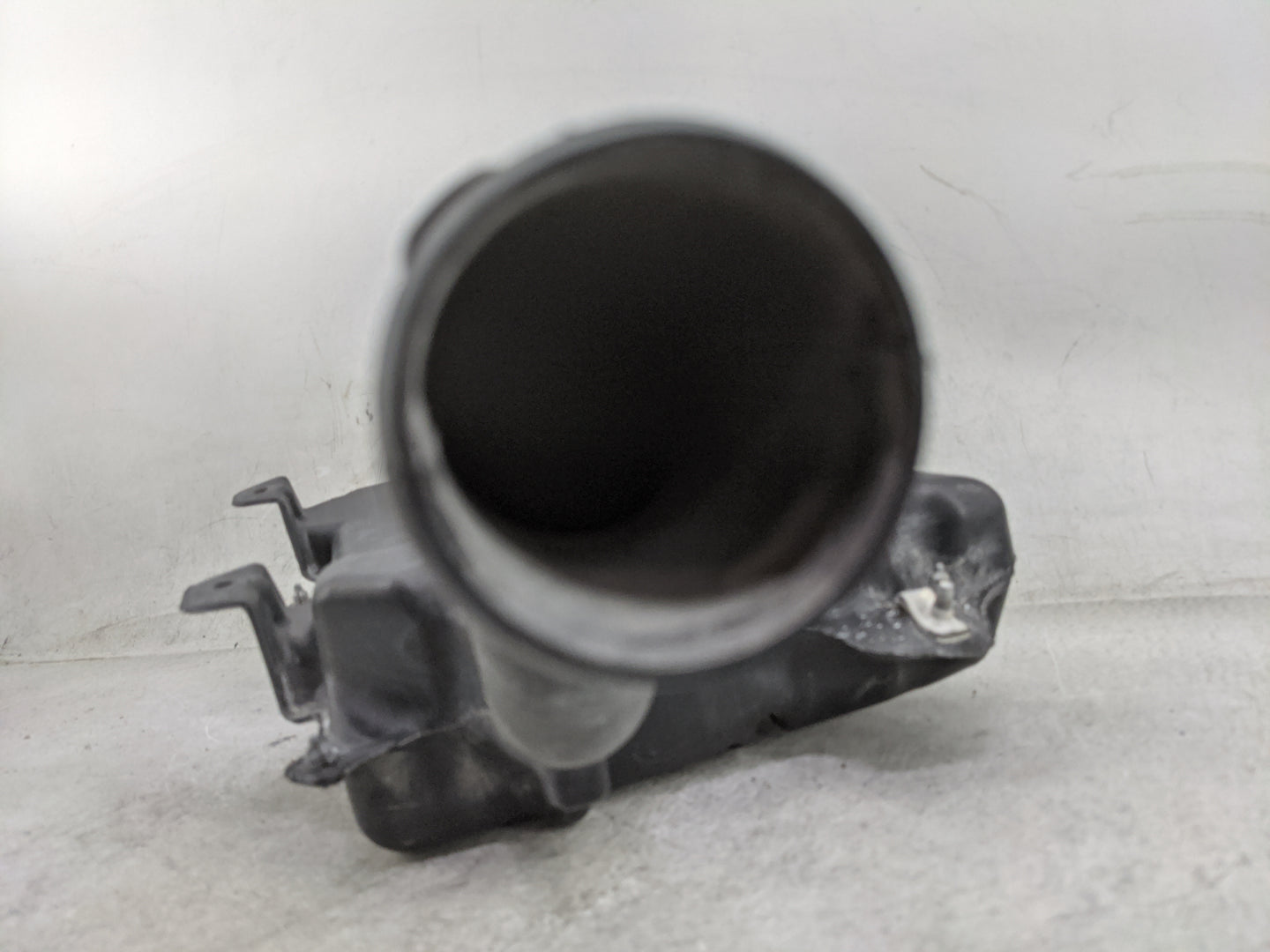 2013-2016 Dodge Dart Windshield Washer Fluid Reservoir Bottle Oem 1477237 - Oemusedautoparts1.com