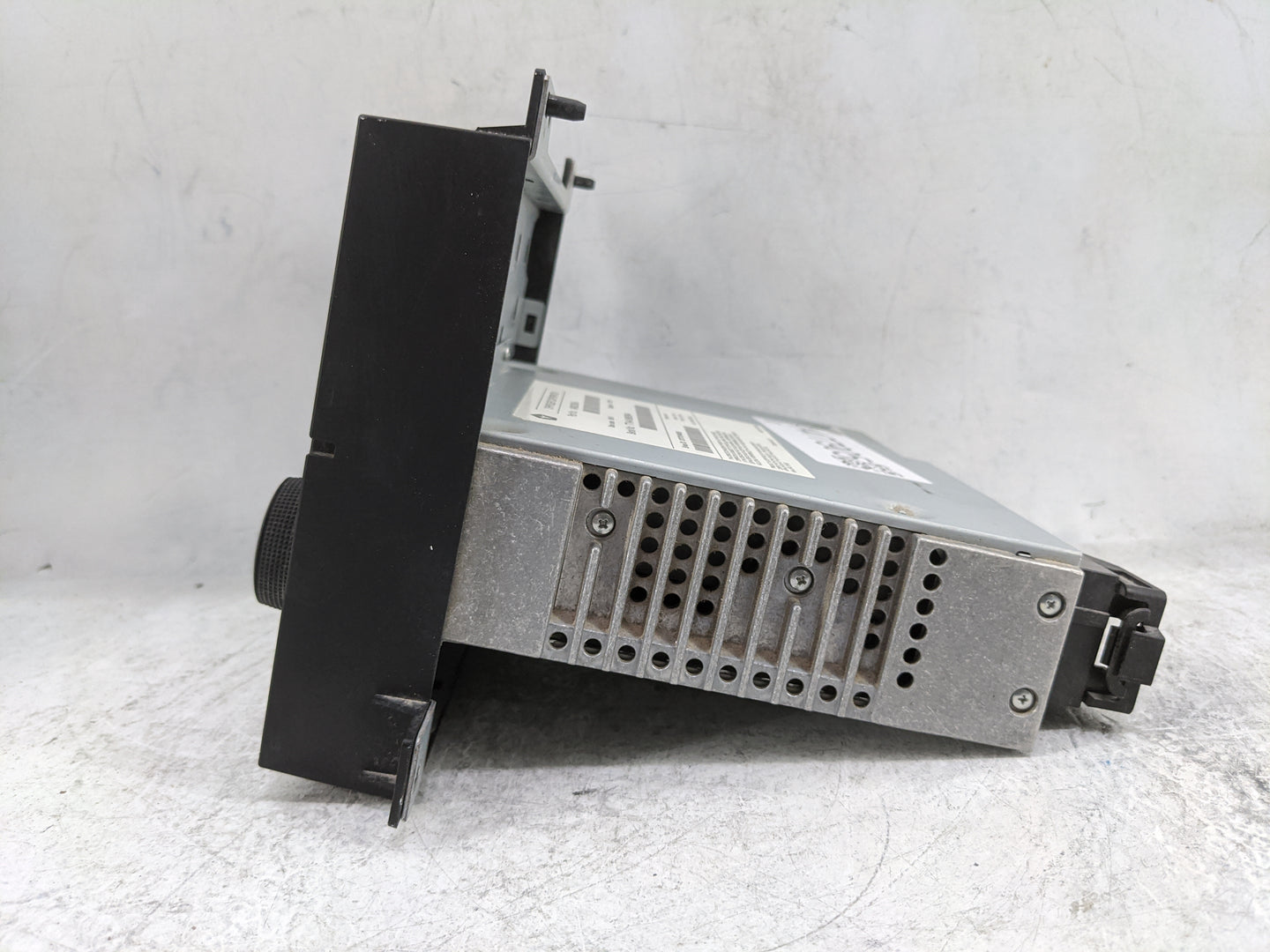 2013-2014 Dodge Dart Radio AM FM Cd Player Receiver Replacement P/N:04692356AJ 2098978-1 Fits Fits 2013 2014 OEM Used Auto P