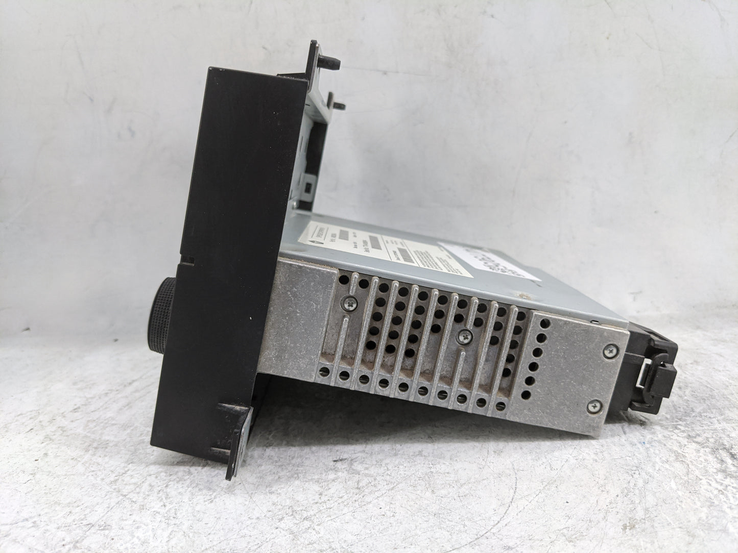 2013-2014 Dodge Dart Radio AM FM Cd Player Receiver Replacement P/N:04692356AJ 2098978-1 Fits Fits 2013 2014 OEM Used Auto P