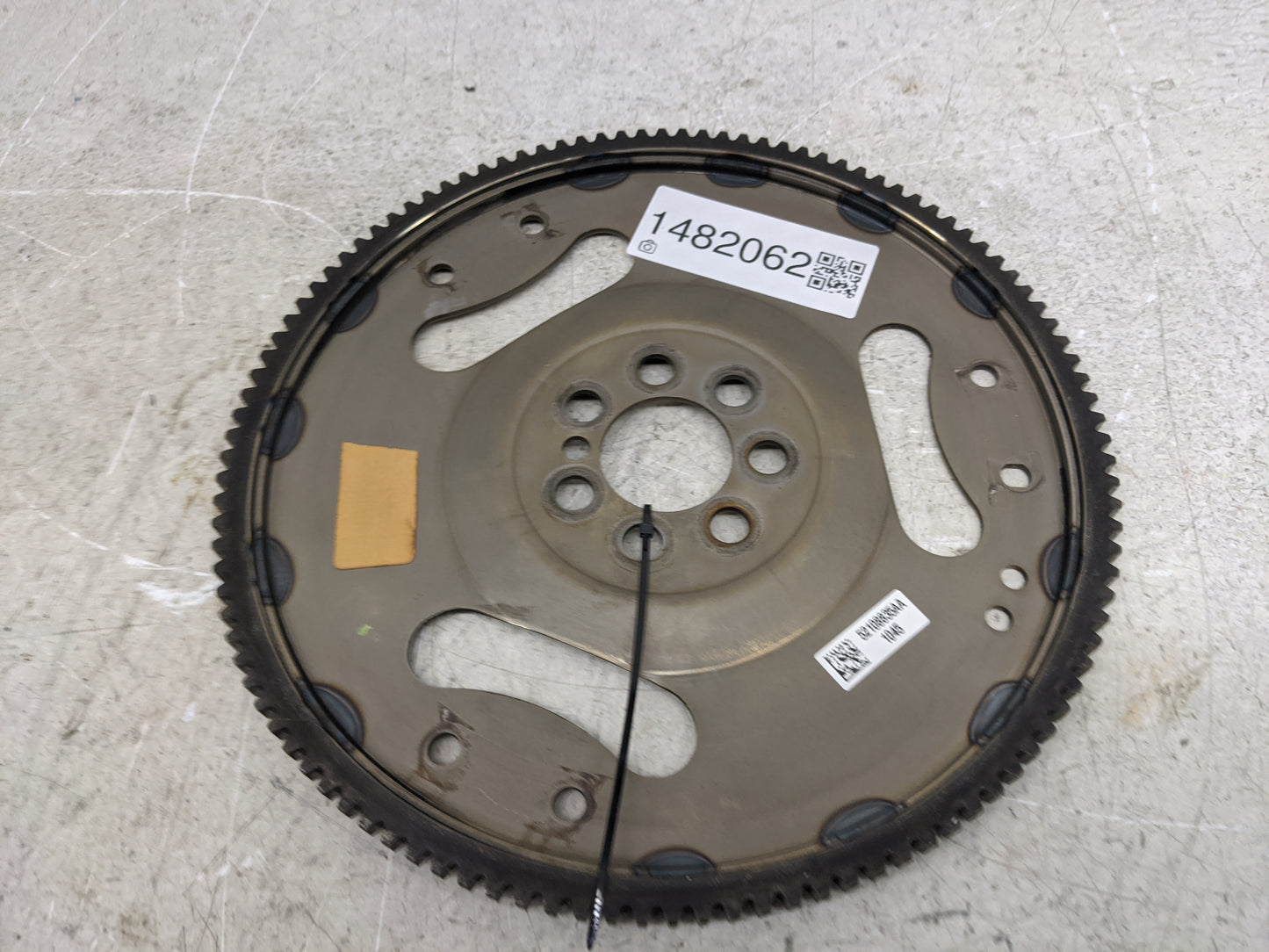 2013-2016 Dodge Dart Transmission Flywheel Flexplate P/N:52108835AA Fits Fits 2013 2014 2015 2016 OEM Used Auto Parts - Oemu