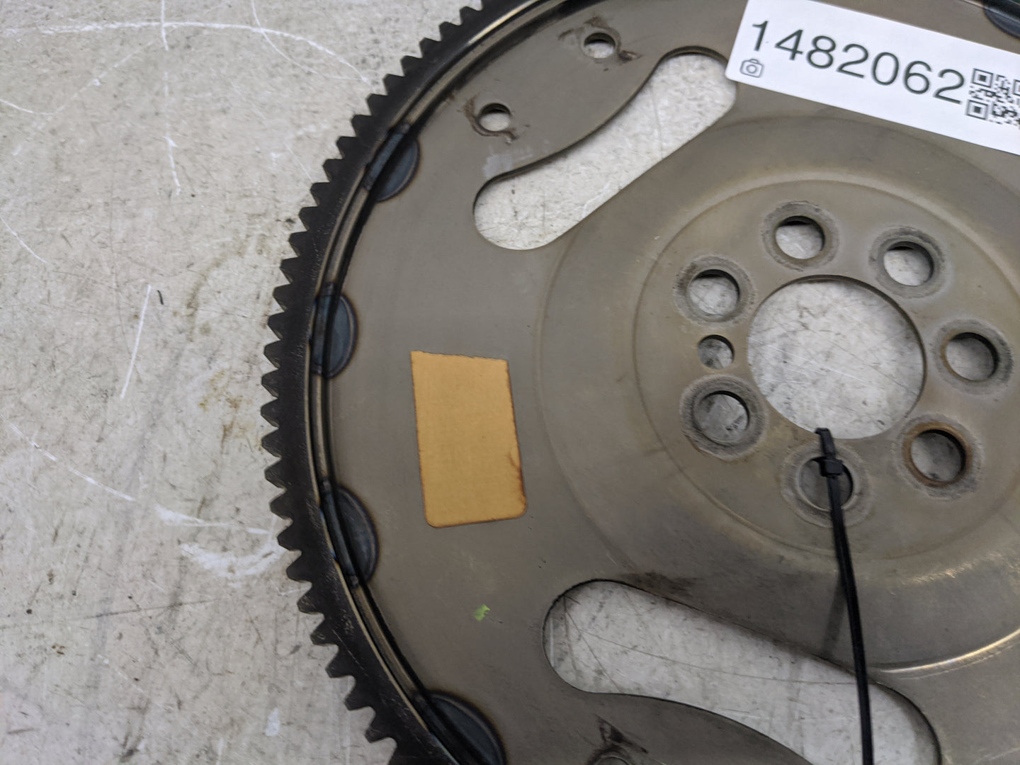 2013-2016 Dodge Dart Transmission Flywheel Flexplate P/N:52108835AA Fits Fits 2013 2014 2015 2016 OEM Used Auto Parts - Oemu