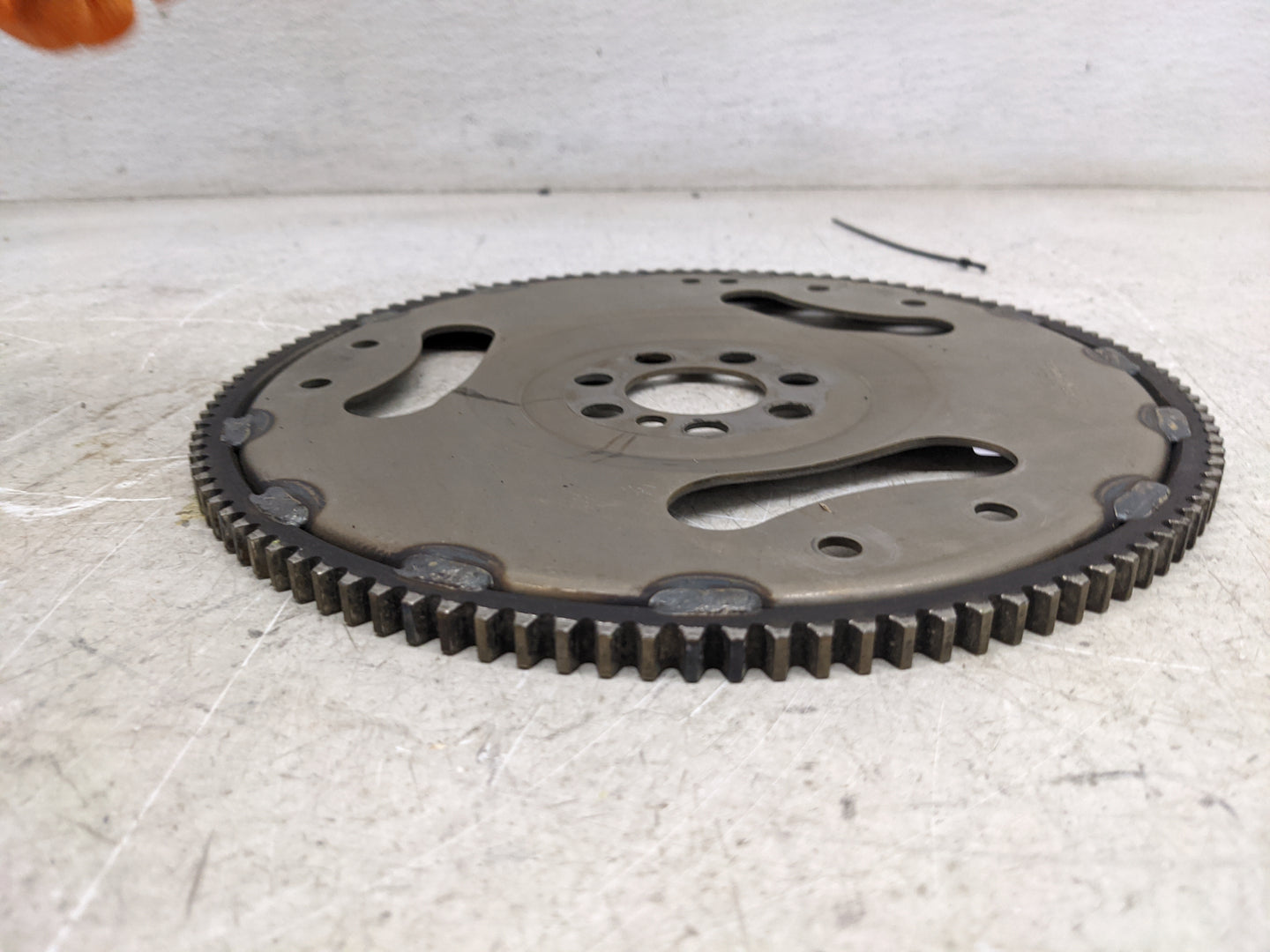 2013-2016 Dodge Dart Transmission Flywheel Flexplate P/N:52108835AA Fits Fits 2013 2014 2015 2016 OEM Used Auto Parts - Oemu