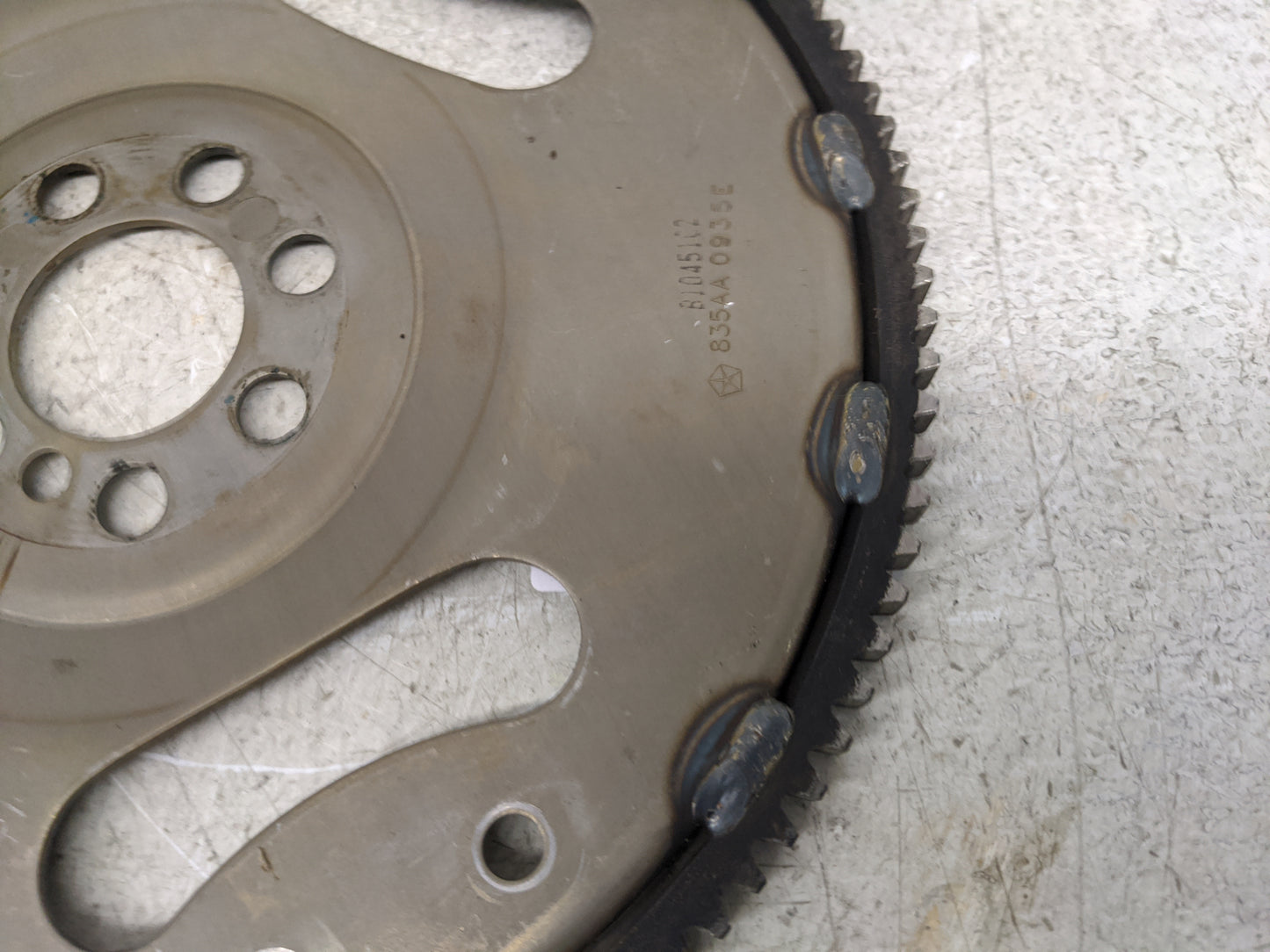 2013-2016 Dodge Dart Transmission Flywheel Flexplate P/N:52108835AA Fits Fits 2013 2014 2015 2016 OEM Used Auto Parts - Oemu