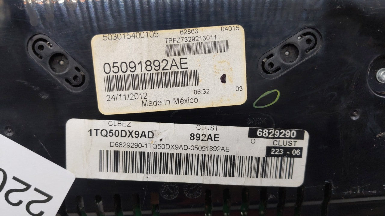 2013 Dodge Dart Instrument Cluster Speedometer Gauges P/N:05091892AC 05091892AE, 56054660AB, 05091892AE Fits OEM Used Auto P