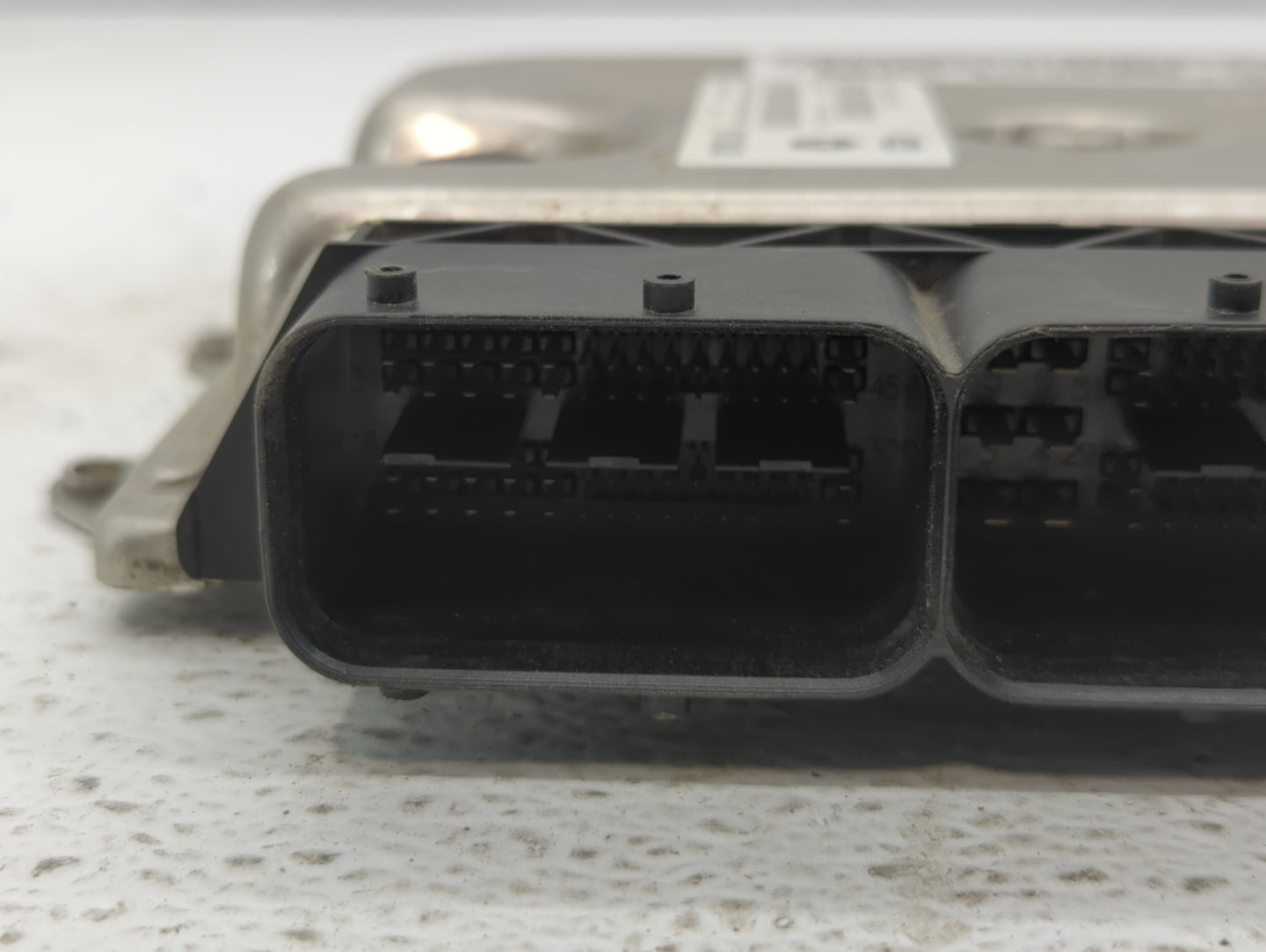 2013 Dodge Dart PCM Engine Control Computer ECU ECM PCU OEM P/N:P05150663AD P68141610AE, P05150688AD, P68185614AE Fits OEM U
