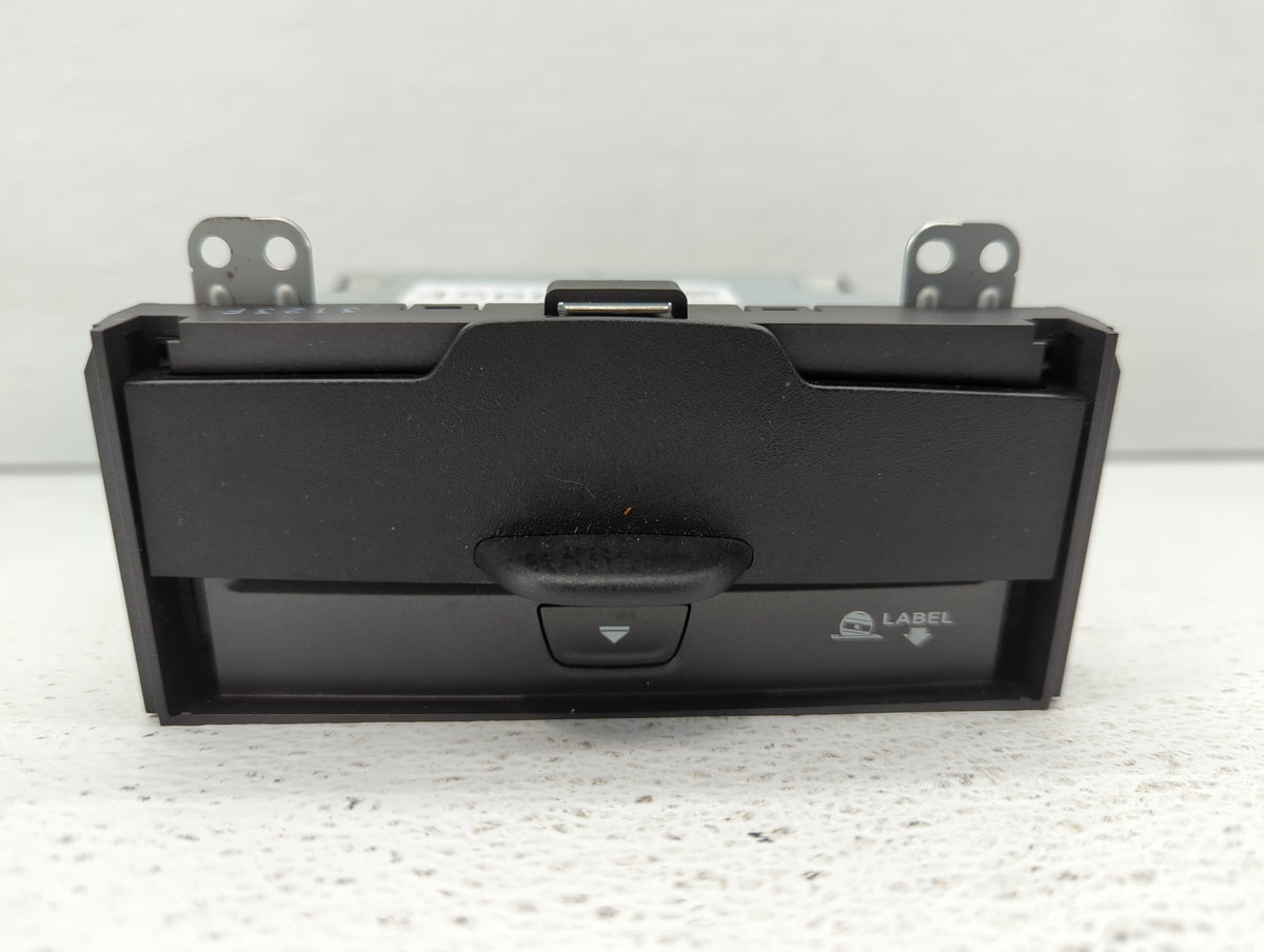 2013-2016 Dodge Dart Am Fm Cd Player Radio Receiver 456816 - Oemusedautoparts1.com