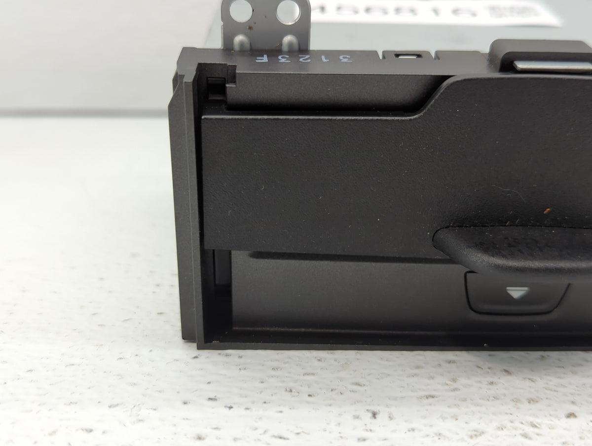 2013-2016 Dodge Dart Am Fm Cd Player Radio Receiver 456816 - Oemusedautoparts1.com