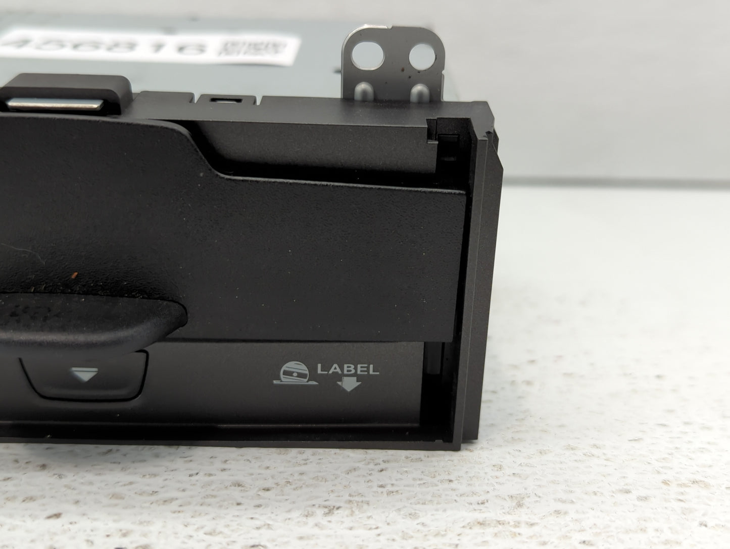 2013-2016 Dodge Dart Am Fm Cd Player Radio Receiver - Oemusedautoparts1.com