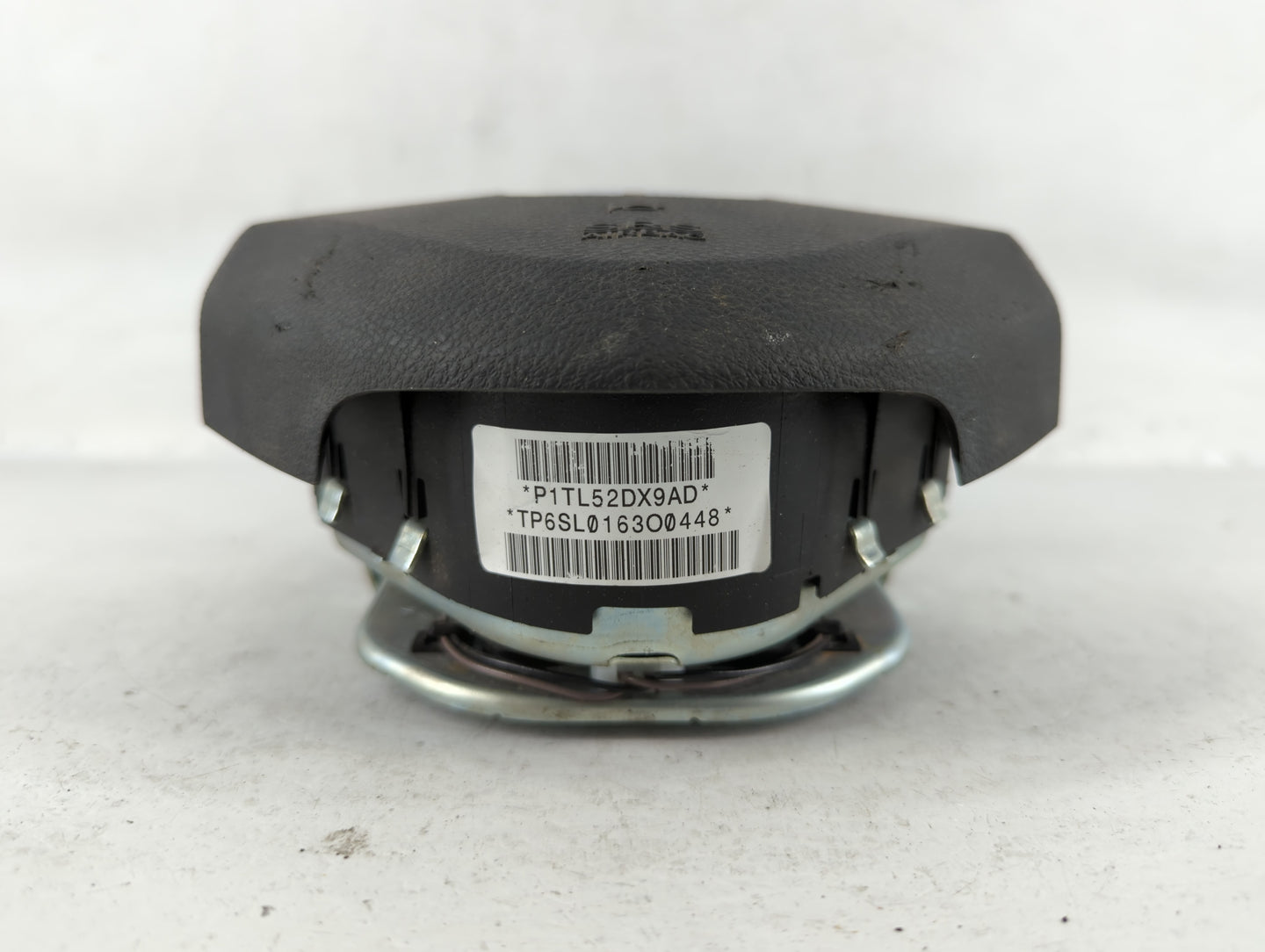 2013-2016 Dodge Dart Air Bag Driver Left Steering Wheel Mounted P/N:P1T52DX9AD Fits Fits 2013 2014 2015 2016 OEM Used Auto P