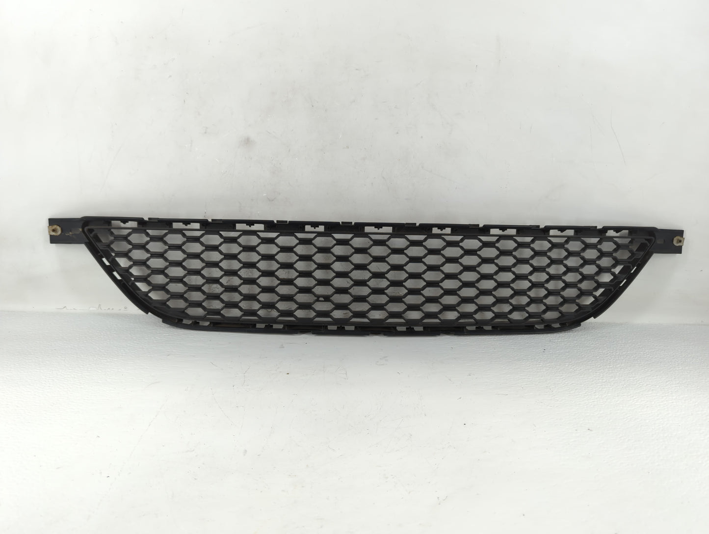 2013-2016 Dodge Dart Front Grille Bumper Not Included - Oemusedautoparts1.com