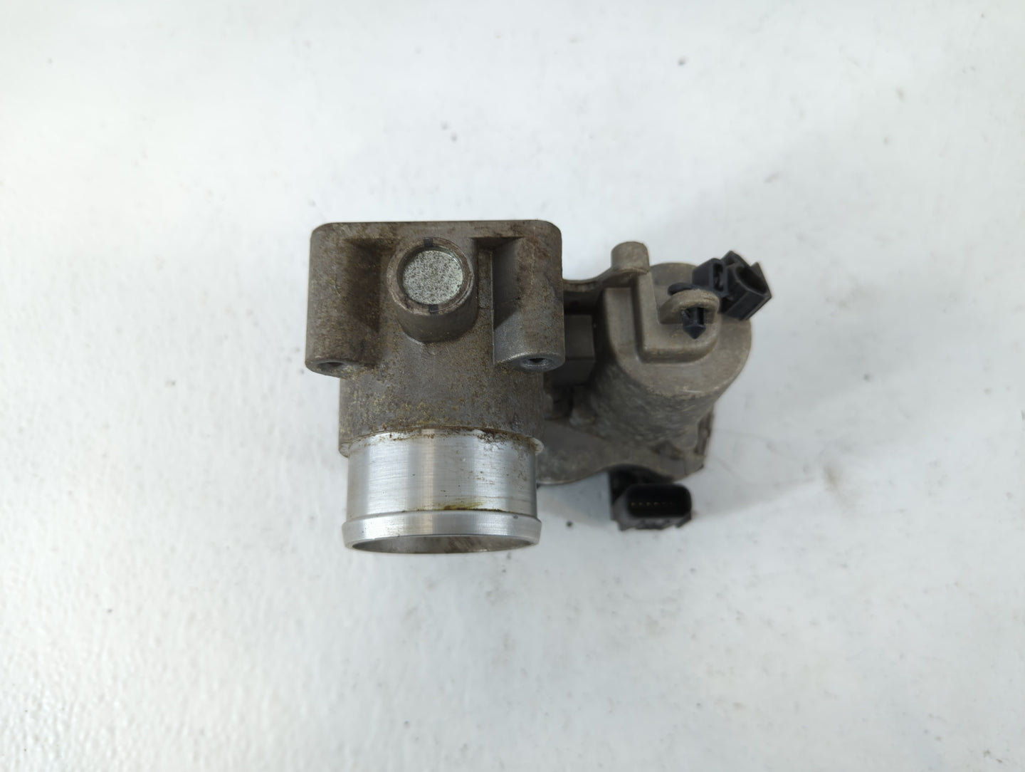 2013-2016 Dodge Dart Throttle Body P/N:04892945AA Fits Fits 2013 2014 2015 2016 2017 OEM Used Auto Parts - Oemusedautoparts1