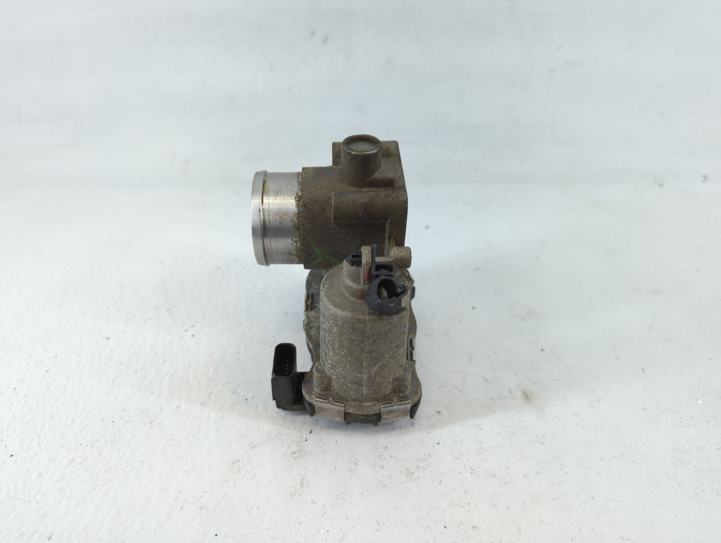 2013-2016 Dodge Dart Throttle Body P/N:04892945AA Fits Fits 2013 2014 2015 2016 2017 OEM Used Auto Parts - Oemusedautoparts1
