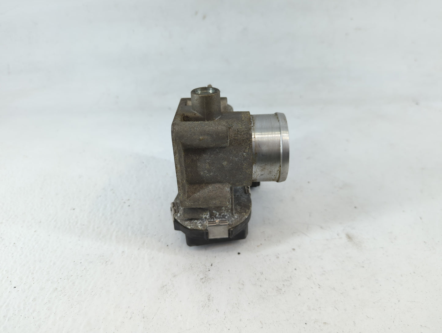 2013-2016 Dodge Dart Throttle Body P/N:04892945AA Fits Fits 2013 2014 2015 2016 2017 OEM Used Auto Parts - Oemusedautoparts1