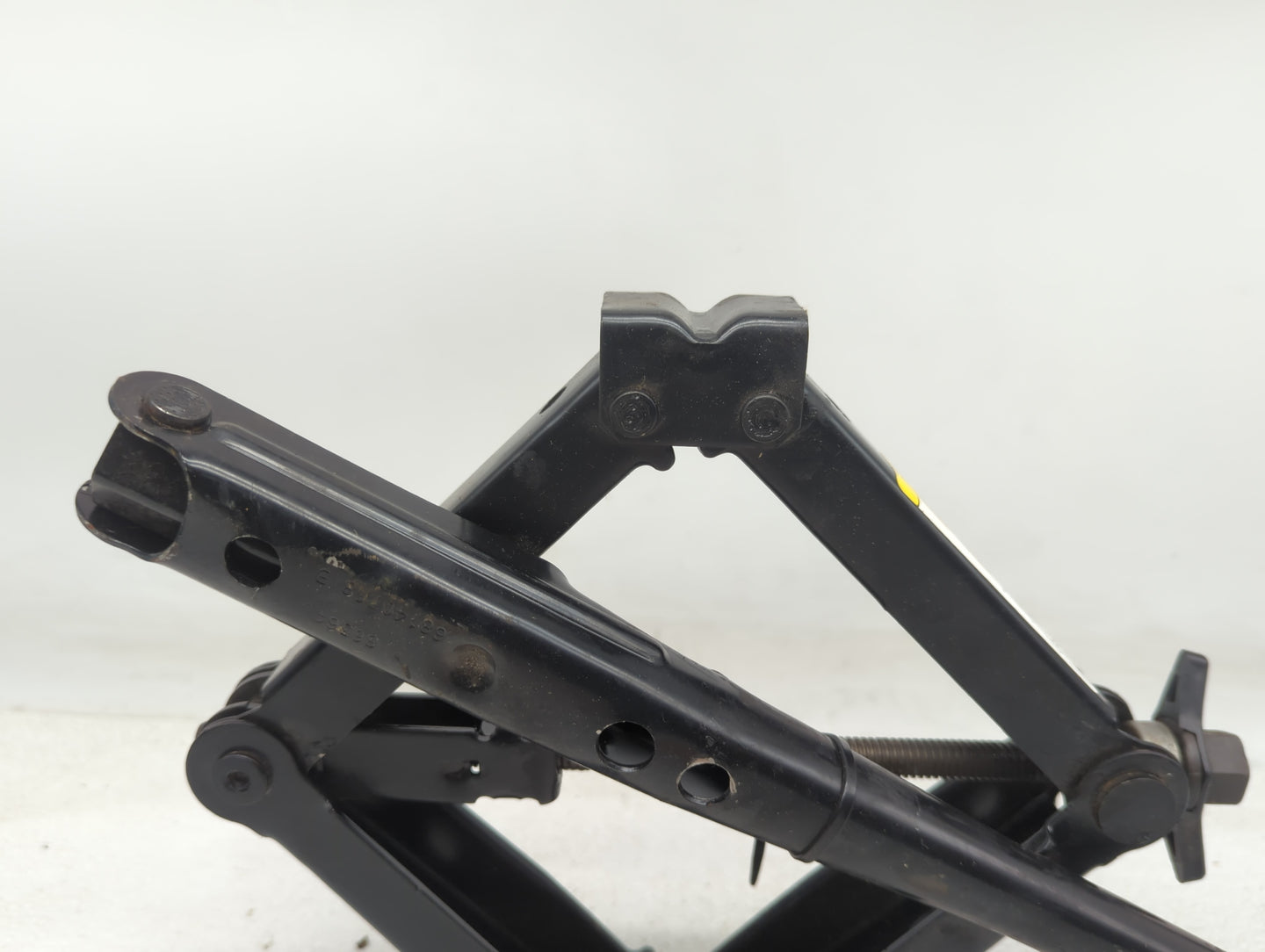 2013 Dodge Dart Spare Scissor Car Jack - Oemusedautoparts1.com
