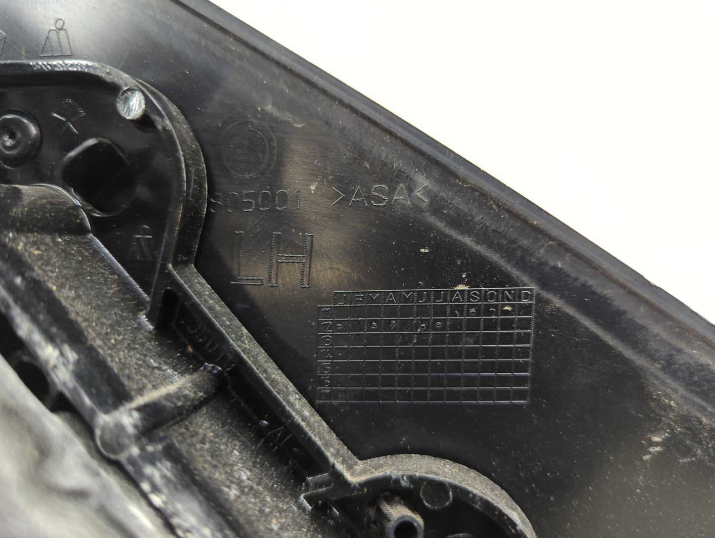 2013 Dodge Dart Driver Side View Mirror - Left Door Mirror OEM Used - Oemusedautoparts1.com