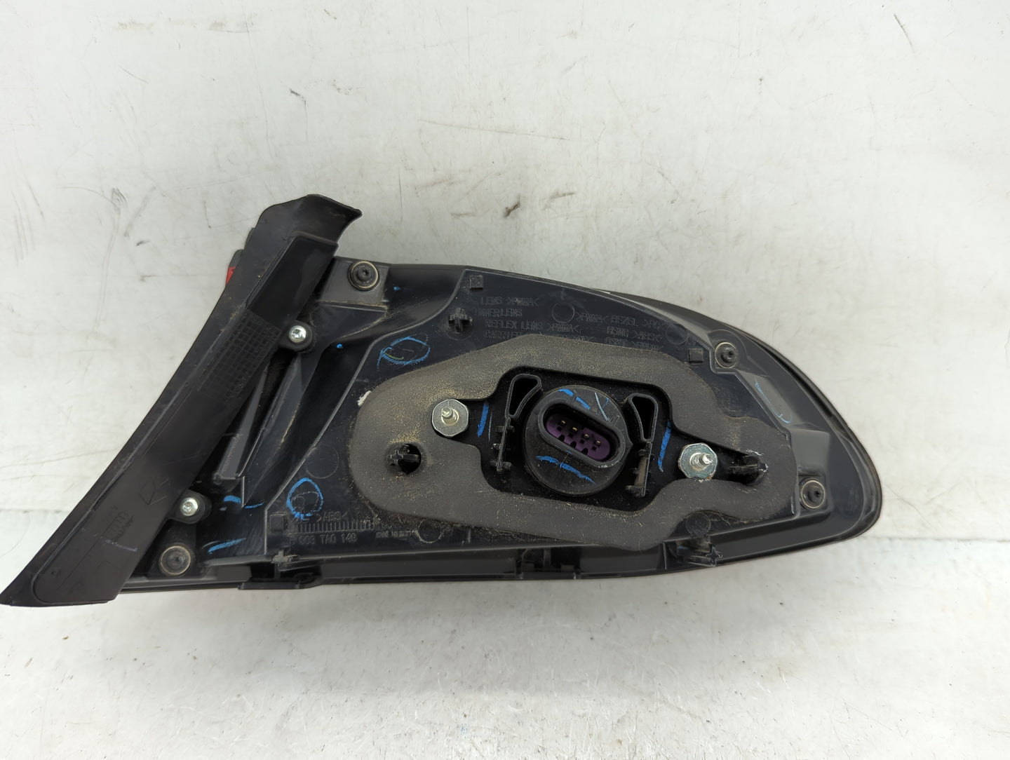 2013-2016 Dodge Dart Driver Left Side Deck Lid Mounted Tail Light - Oemusedautoparts1.com