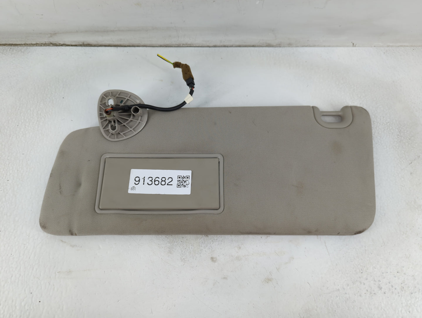 2013 Dodge Dodge 1500 Pickup Sun Visor Shade Replacement Driver Left Mirror Fits Fits 2014 2015 2016 2017 2018 OEM Used Auto