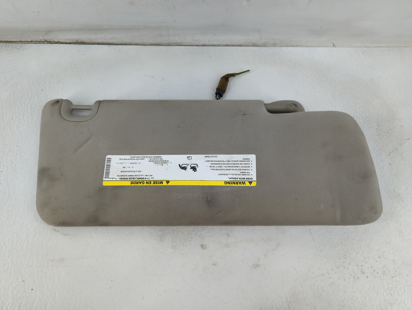 2013 Dodge Dodge 1500 Pickup Sun Visor Shade Replacement Driver Left Mirror Fits Fits 2014 2015 2016 2017 2018 OEM Used Auto