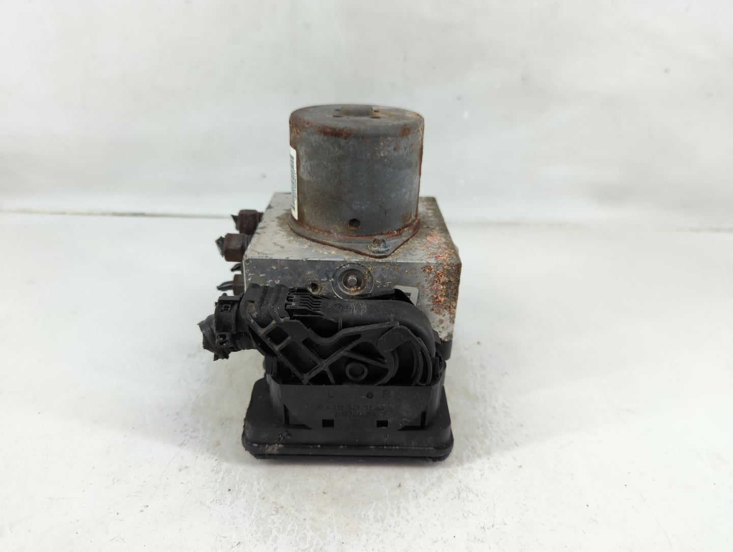 2013 Dodge Durango ABS Pump Control Module Replacement P/N:68164629AB Fits Fits 2014 OEM Used Auto Parts - Oemusedautoparts1