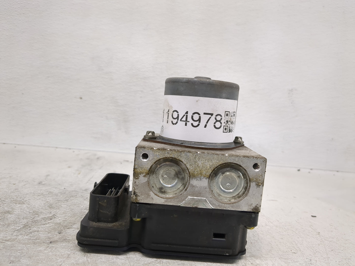 2013 Dodge Durango ABS Pump Control Module Replacement P/N:68164629AA Fits Fits 2014 OEM Used Auto Parts - Oemusedautoparts1