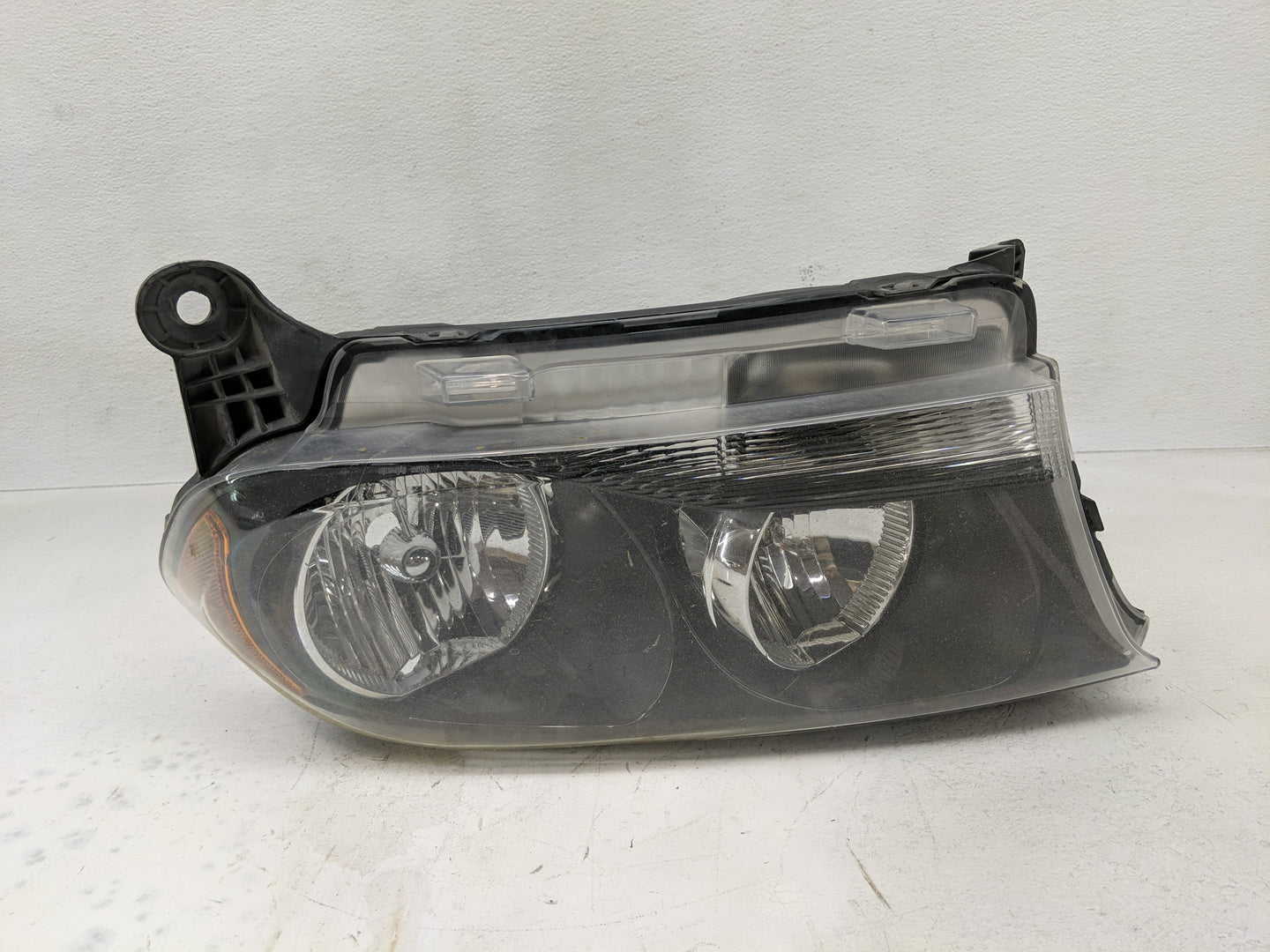 2013 Dodge Durango Passenger Right Oem Head Light Headlight Lamp - Oemusedautoparts1.com