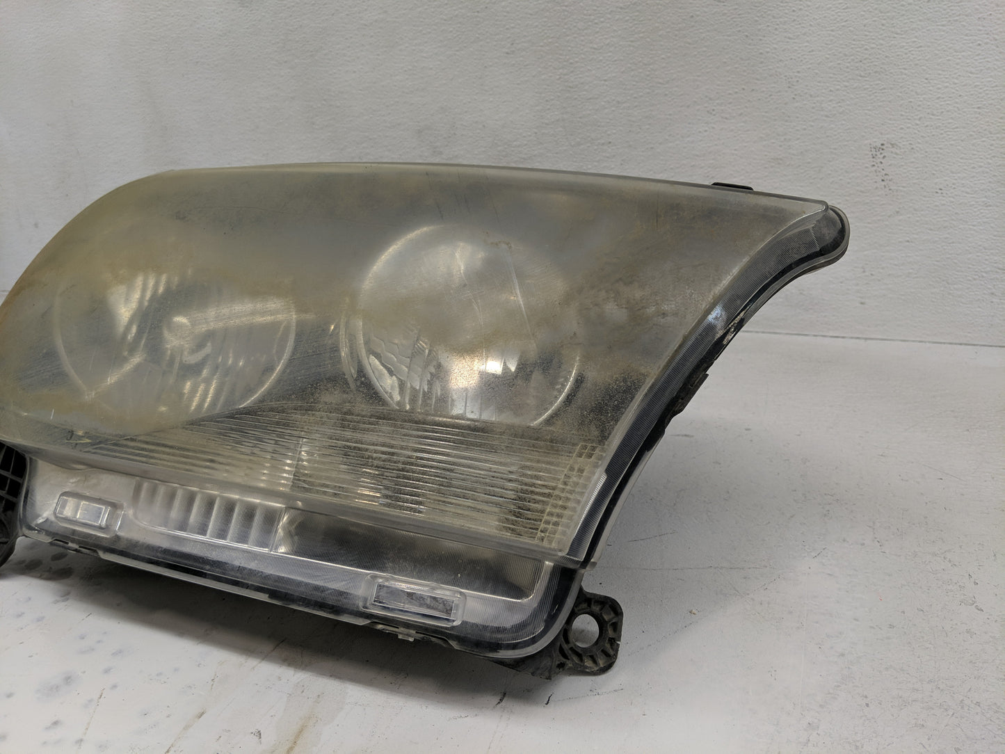 2011-2013 Dodge Durango Passenger Right Oem Head Light Headlight Lamp - Oemusedautoparts1.com