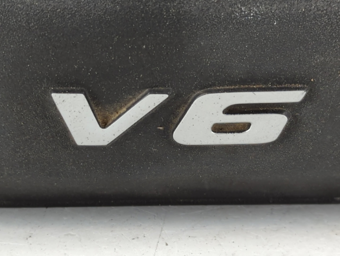 2013 Dodge Durango Engine Cover - Oemusedautoparts1.com